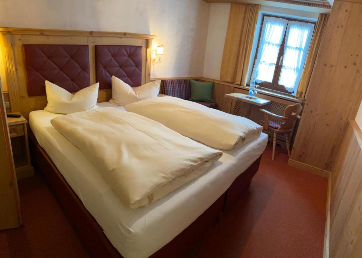 Zum Schweizerbartl Motel Garmisch-Partenkirchen Eksteriør bilde